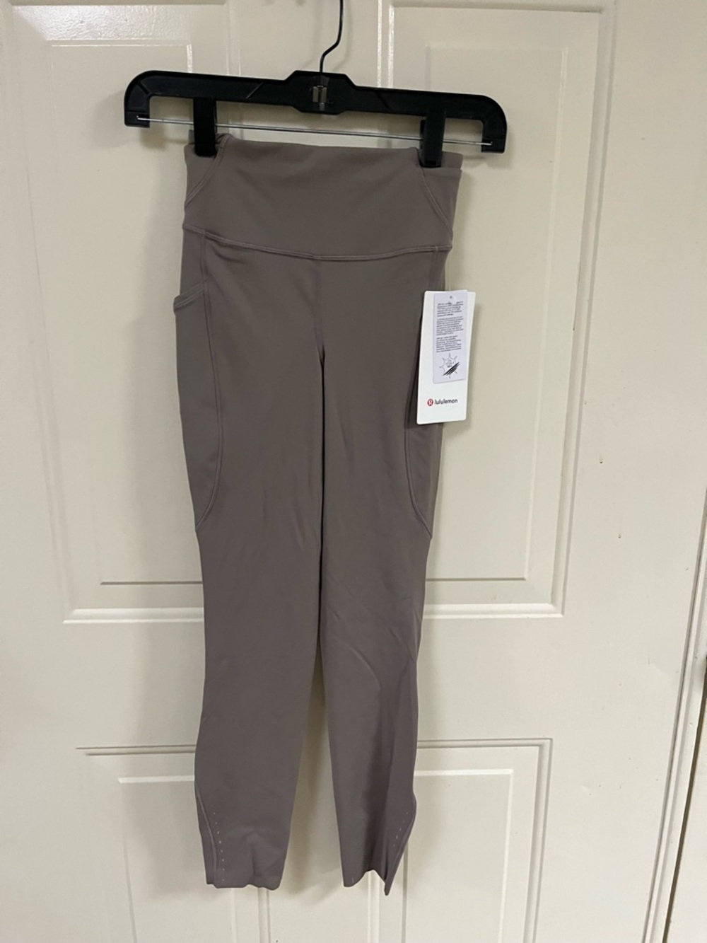 NWT Fast & Free HR Tight 25" Leggings w/ Pockets